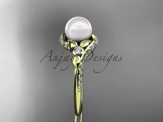 Smooth interior band construction and openwork basket beneath the pearl centerpiece