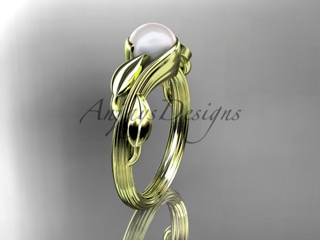 Detail of the sculpted leaves surrounding the cultured pearl
