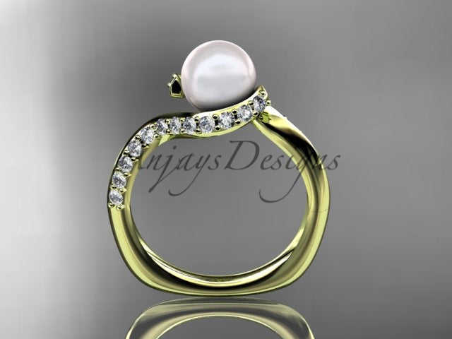 Side profile highlighting the fluid yellow gold shank and gemstone setting height