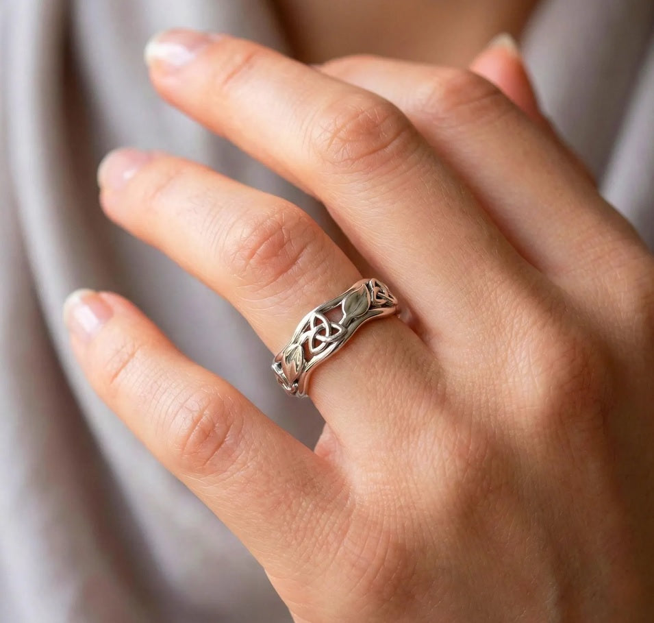Celtic knot sculptural wedding band