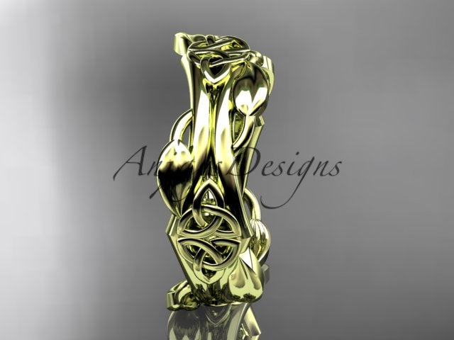 Presentation jewelry box containing the 14K white gold ring CT7354G