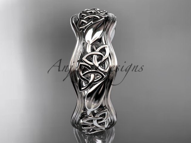 AnjaysDesigns presentation jewelry box with 14K yellow gold Celtic trinity knot ring CT7504G