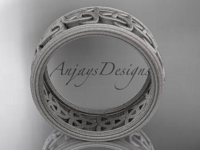 Platinum wedding band showing the continuous knotwork and parallel borders