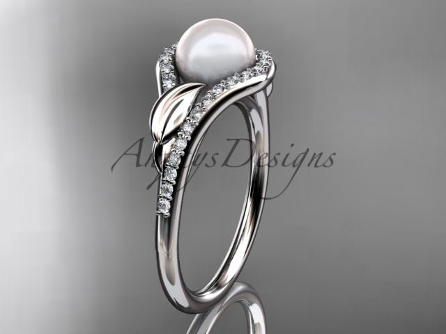 Detailed view of the cultured pearl and sculpted gold setting