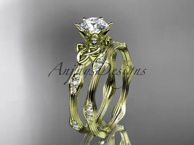 Celtic Trinity Knot Engagement Ring & Matching Wedding Band